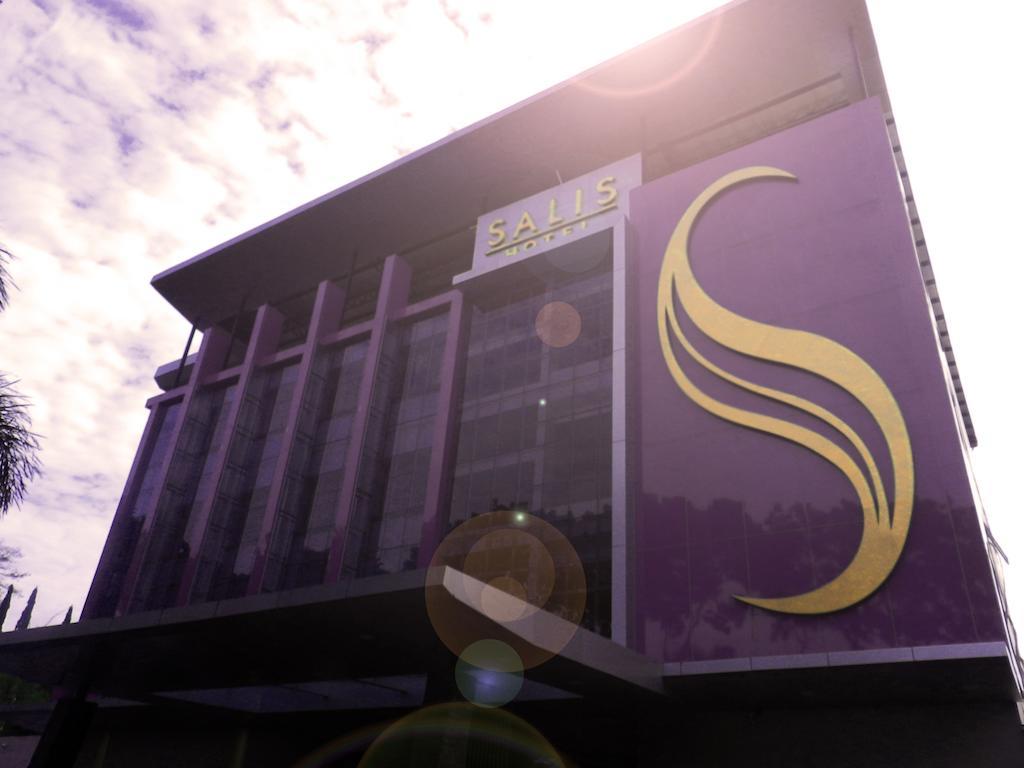 Salis Hotel Bandung Exteriér fotografie
